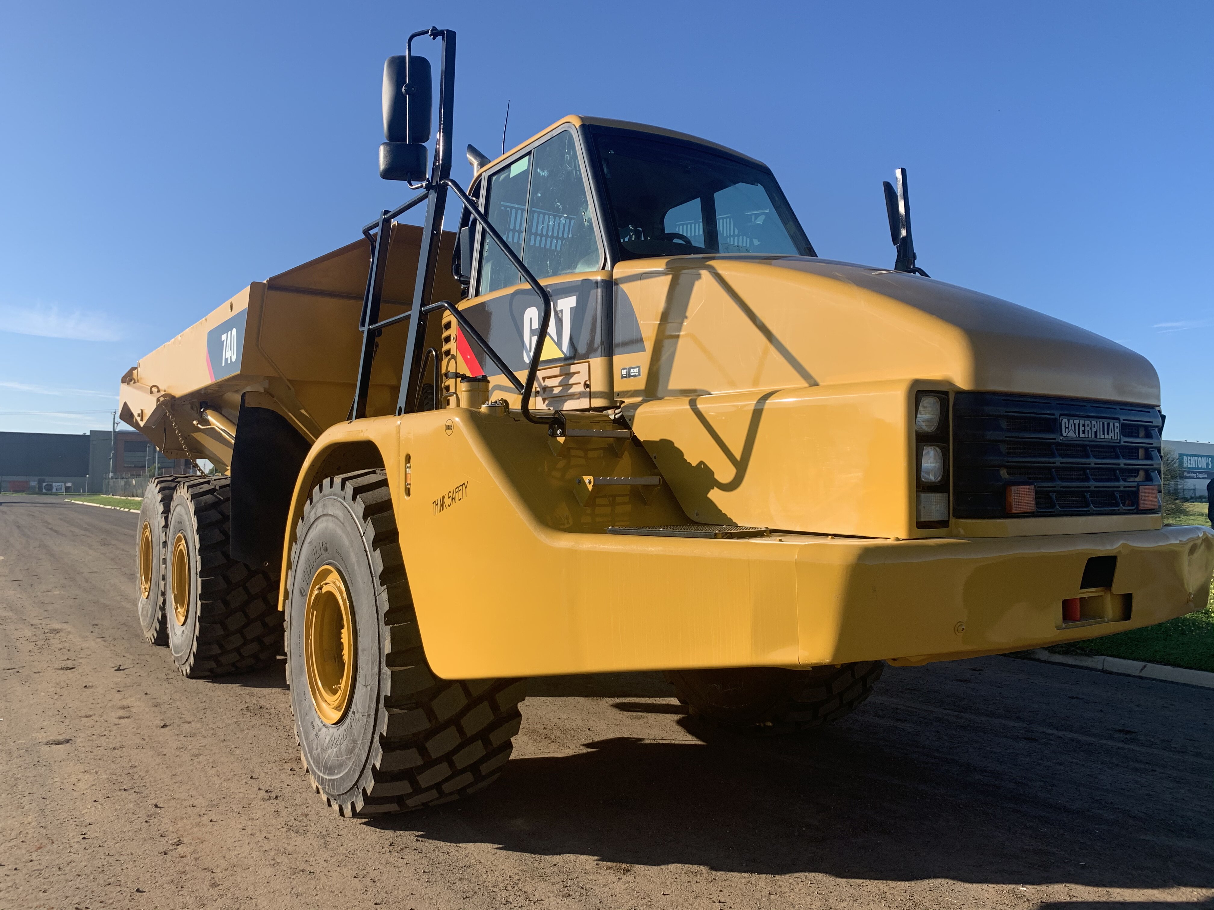 ARTICULATED DUMP TRUCK Hire, Ballarat
